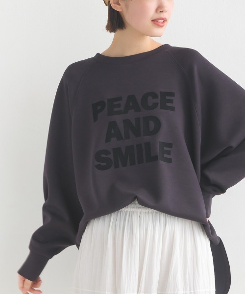 OMNES(オムネス)の「ソフトダンボールニットフロッキープリントドルマンプルオーバー(Tシャツ/カットソー・レディース・モカ/チャコールグレー/グレイッシュベージュ/ブラック/アイボリー・FREE)」の18枚目の写真