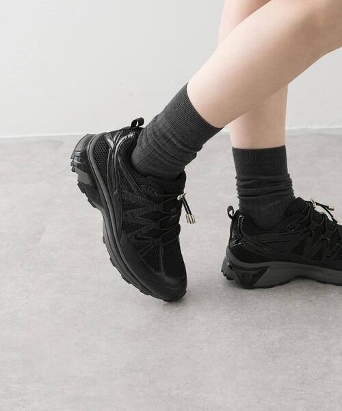 SENSE OF PLACE by URBAN RESEARCH（センスオブプレイスバイアーバンリサーチ）の「『軽量』メタリックエアースニーカー（スニーカー・レディース・アイボリー/ブラック/グレー・SMALL/MEDIUM/LARGE）」の13枚目の写真