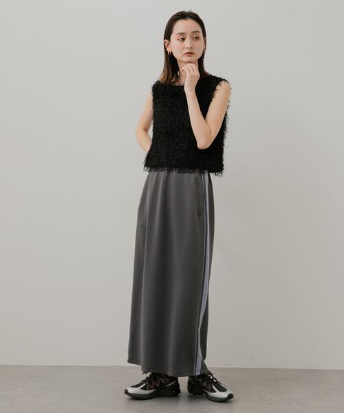 SENSE OF PLACE by URBAN RESEARCH（センスオブプレイスバイアーバンリサーチ）の「『軽量』メタリックエアースニーカー（スニーカー・レディース・アイボリー/ブラック/グレー・SMALL/MEDIUM/LARGE）」の5枚目の写真