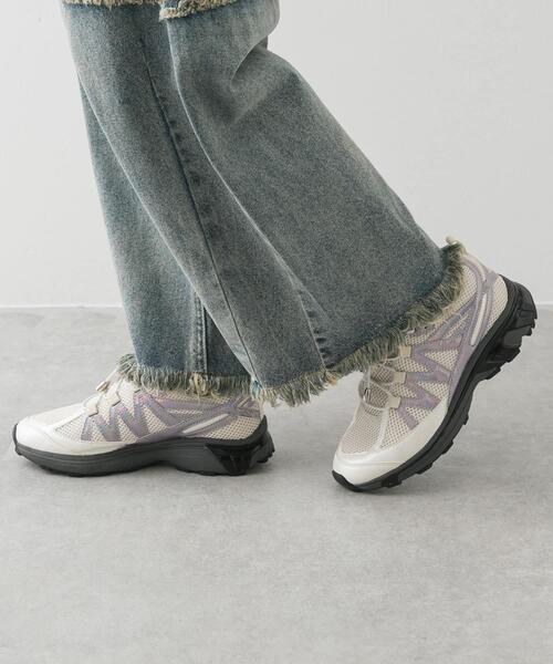 SENSE OF PLACE by URBAN RESEARCH（センスオブプレイスバイアーバンリサーチ）の「『軽量』メタリックエアースニーカー（スニーカー・レディース・アイボリー/ブラック/グレー・SMALL/MEDIUM/LARGE）」の22枚目の写真