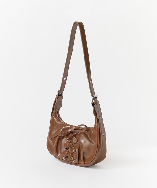 ROOPTOKYO(ループトウキョウ)の「韓国ファッション フェイクレザー 編み込み ショルダーバッグ(ショルダーバッグ・レディース・ブラウン/シルバー/ブラック・FREE)」の5枚目の写真