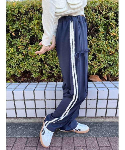 WC（ダブル シー）の「【2025春夏新作★】レースライントラックパンツ（その他パンツ・レディース・ネイビー/ワインレッド/ブラック・FREE）」の12枚目の写真