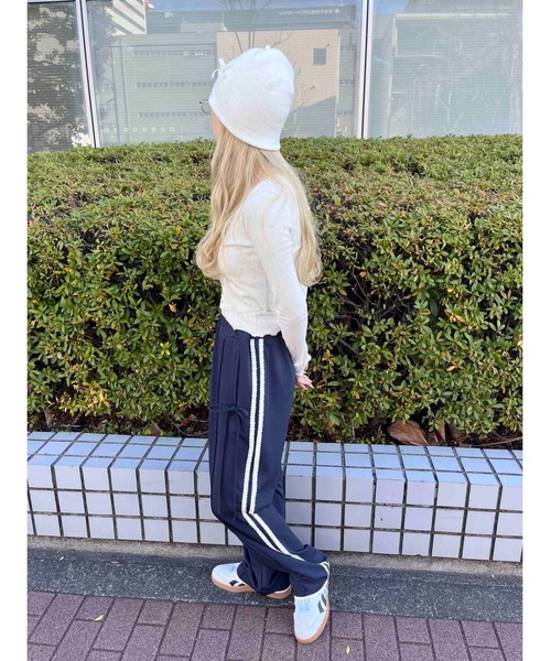 WC（ダブル シー）の「【2025春夏新作★】レースライントラックパンツ（その他パンツ・レディース・ネイビー/ワインレッド/ブラック・FREE）」の16枚目の写真