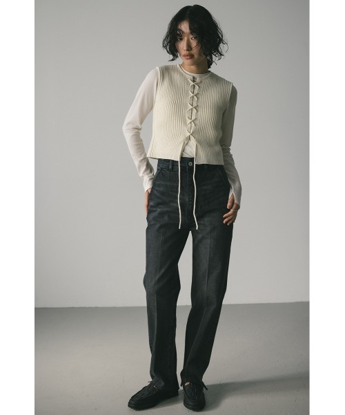 STYLEMIXER（スタイルミキサー）の「レースアップニットベスト（ベスト・レディース・アイボリー/グレー・FREE）」の4枚目の写真