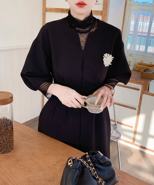 by LEGNA(バイレグナ)の「きれいめオフィスコーデからお呼ばれや、セレモニーシーンにも活躍 バルーンスリーブウエストタックワンピース(ワンピース・レディース・ブラック/ネイビー/ベージュ・MEDIUM/LARGE)」の12枚目の写真