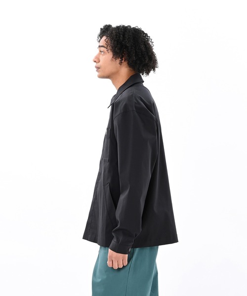 NEW BALANCE(ニューバランス)の「コーチツイルジャケット(ブルゾン・メンズ・ブラック/カーキブラウン・MEDIUM/SMALL/X-LARGE/LARGE)」の16枚目の写真