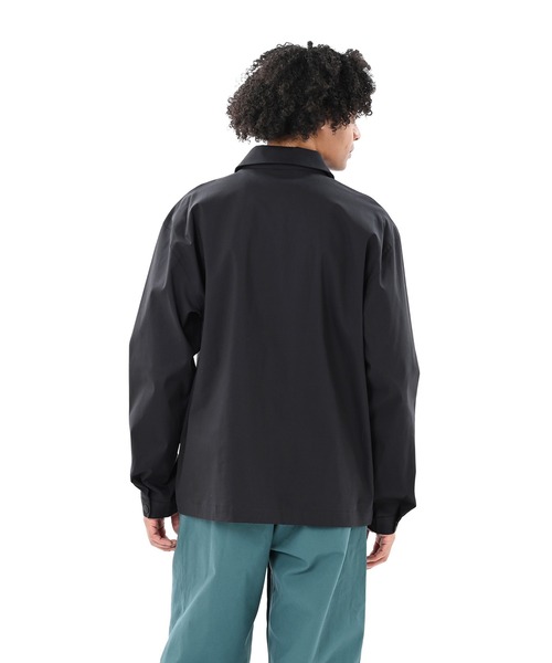 NEW BALANCE(ニューバランス)の「コーチツイルジャケット(ブルゾン・メンズ・ブラック/カーキブラウン・MEDIUM/SMALL/X-LARGE/LARGE)」の17枚目の写真