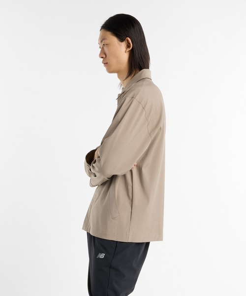 NEW BALANCE(ニューバランス)の「コーチツイルジャケット(ブルゾン・メンズ・ブラック/カーキブラウン・MEDIUM/SMALL/X-LARGE/LARGE)」の7枚目の写真