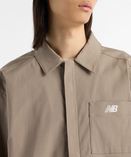 NEW BALANCE(ニューバランス)の「コーチツイルジャケット(ブルゾン・メンズ・ブラック/カーキブラウン・MEDIUM/SMALL/X-LARGE/LARGE)」の9枚目の写真