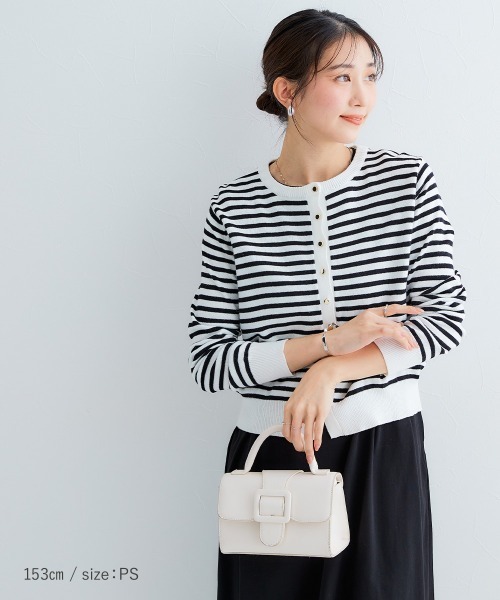 Petitjo(プッチージョ)の「小さいサイズ 綿混金ボタンクルーネックカーディガン 低身長さん・小柄女性(カーディガン/ボレロ・レディース・ブラック/ブラック系/ホワイト・PSS/PS/PL/PM)」の15枚目の写真