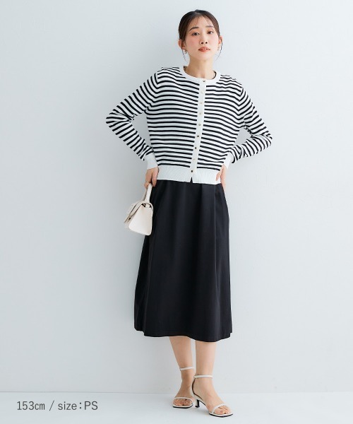 Petitjo(プッチージョ)の「小さいサイズ 綿混金ボタンクルーネックカーディガン 低身長さん・小柄女性(カーディガン/ボレロ・レディース・ブラック/ブラック系/ホワイト・PSS/PS/PL/PM)」の17枚目の写真