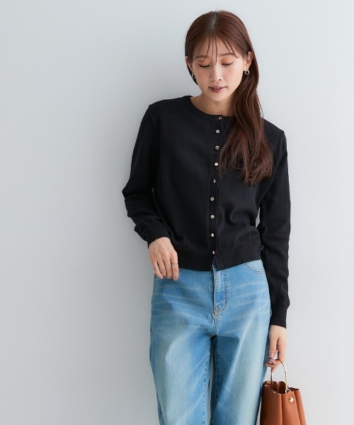Petitjo(プッチージョ)の「小さいサイズ 綿混金ボタンクルーネックカーディガン 低身長さん・小柄女性(カーディガン/ボレロ・レディース・ブラック/ブラック系/ホワイト・PSS/PS/PL/PM)」の9枚目の写真