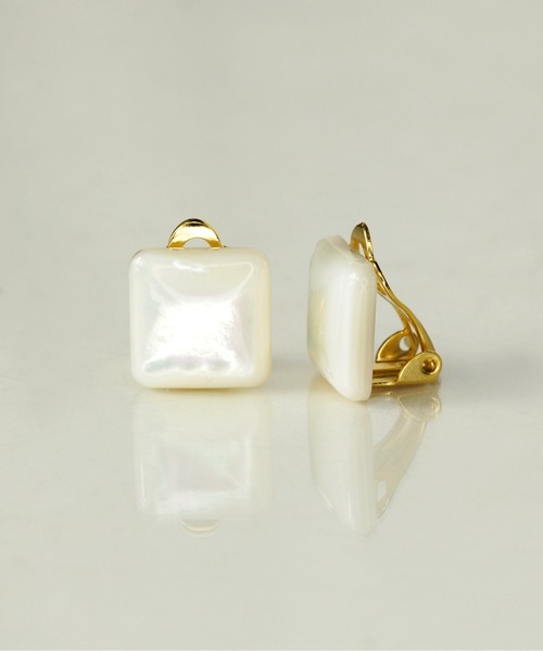 anq.(アンク)の「「anq.」OneStoneイヤリング(マザーオブパール/アクアマリン)(イヤリング・レディース・ホワイト系その他/ブルー/ホワイト・ONE SIZE)」の8枚目の写真