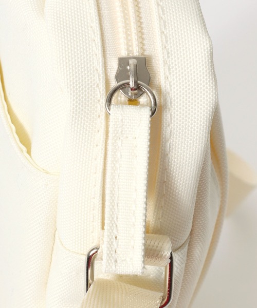 ellesse（エレッセ）の「ellesse（エレッセ）ブランドロゴワンポイントプリント ミニショルダーバッグ/ショルダーポーチ/スマホポーチ（ショルダーバッグ・メンズ・グレー/ブラック/アイボリー・FREE）」の11枚目の写真