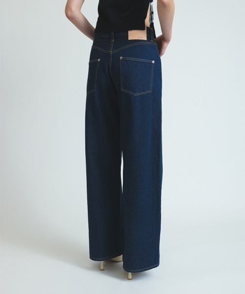twisted line denim trousers（デニムパンツ）｜soduk（スドーク