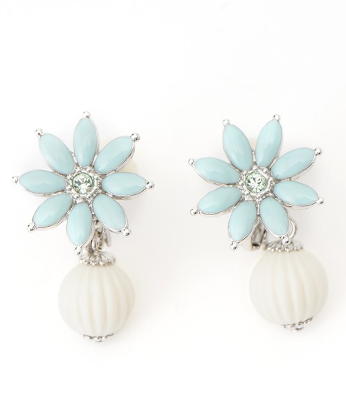 LANVIN en Bleu(ランバンオンブルー)の「マーガレットモチーフ 2WAYイヤリング(イヤリング・レディース・オレンジ/ホワイト/ブルー・ONE SIZE)」の3枚目の写真