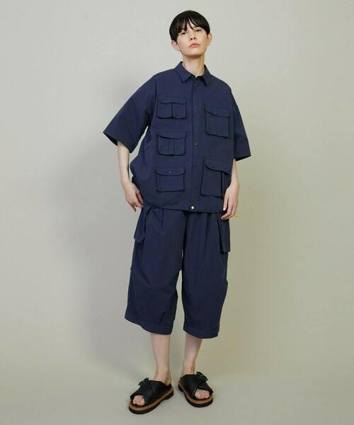 FRAPBOIS（フラボア）の「ユーティーズ シャツブルゾン（シャツ/ブラウス・レディース・ベージュ/ネイビー・1/2）」の18枚目の写真