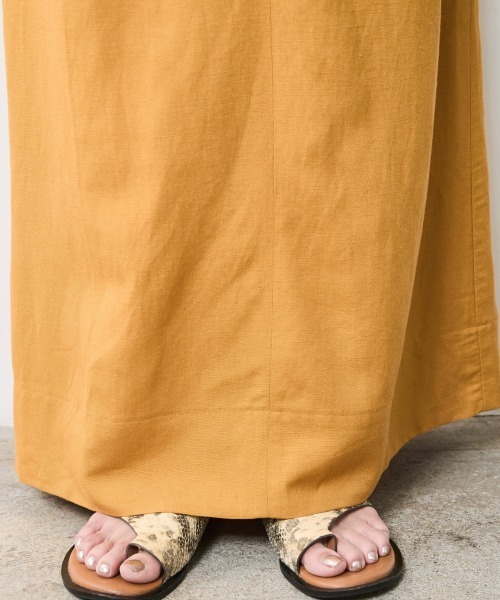 CHIC STYLE(シックスタイル)の「レーヨン麻Vネックロングワンピース<大きいサイズ有>シックスタイル(ワンピース・レディース・ブラック/マスタード・LL/3L/4L/5L/M/L)」の22枚目の写真