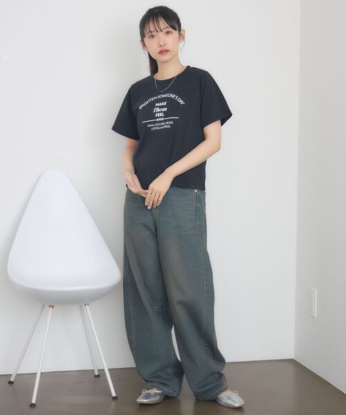 RETRO GIRL(レトロガール)の「アーチロゴプリントTEE(Tシャツ/カットソー・レディース・ホワイト/ブラック/イエロー・FREE)」の12枚目の写真