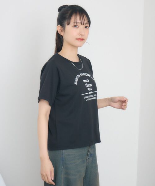 RETRO GIRL(レトロガール)の「アーチロゴプリントTEE(Tシャツ/カットソー・レディース・ホワイト/ブラック/イエロー・FREE)」の17枚目の写真