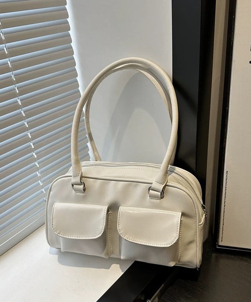 shopnikoniko(ショップニコニコ)の「横長バッグ フロントダブルポケット ボストンバッグ 赤(ボストンバッグ・レディース・ブラウン/ブラック/ホワイト/レッド・フリー)」の8枚目の写真