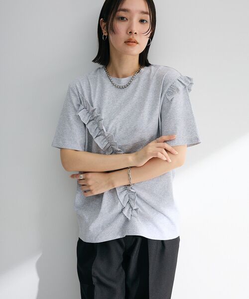 Petit fleur(プチフルール)の「・Petit Fleur アシンメトリーフリルTEE(Tシャツ/カットソー・レディース・ブラック/杢グレー/オフホワイト/ピンク・FREE)」の8枚目の写真