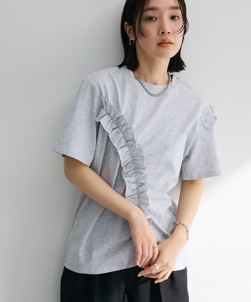 Petit fleur(プチフルール)の「・Petit Fleur アシンメトリーフリルTEE(Tシャツ/カットソー・レディース・ブラック/杢グレー/オフホワイト/ピンク・FREE)」の3枚目の写真