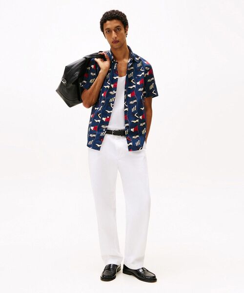 TOMMY HILFIGER(トミーヒルフィガー)の「ポプリンフラッグオールオーバープリントショートスリーブシャツ(シャツ/ブラウス・メンズ・ネイビー・LARGE/MEDIUM/SMALL/X-LARGE)」の3枚目の写真