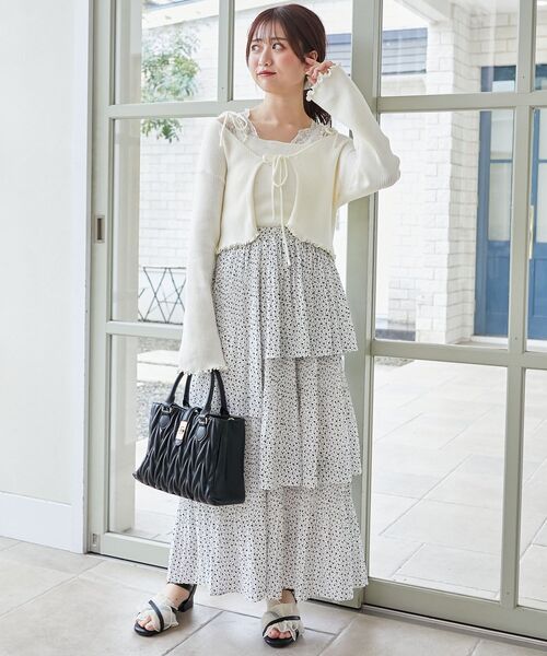 MAJESTIC LEGON（マジェスティックレゴン）の「プリーツティアードスカート（スカート・レディース・ホワイト系その他/ブラック/アイボリー・SMALL/MEDIUM）」の22枚目の写真
