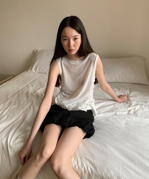 LONSLAN(ロンスラン)の「【LONSLAN】フリルギャザータンクトップ LONW25s025(タンクトップ・レディース・ホワイト/ダークグレー・FREE)」の17枚目の写真