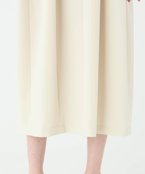 BALLSEY(ボールジィ)の「スティフダブルクロス バレルシルエットワンピース(ワンピース・レディース・ライトグリーン/ネイビー/ライトベージュ・36/34)」の10枚目の写真
