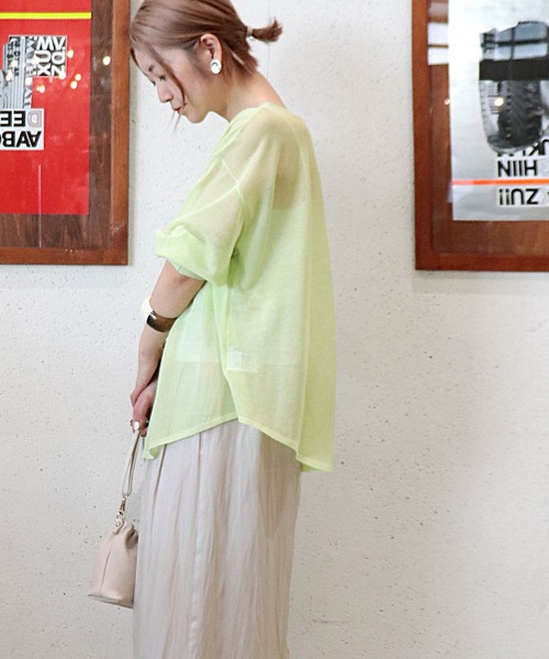 Jines(ジネス)の「ロゴプリントシアーオーバーニット(ニット/セーター・レディース・ホワイト/ベージュ/グリーン/ネイビー・38)」の8枚目の写真