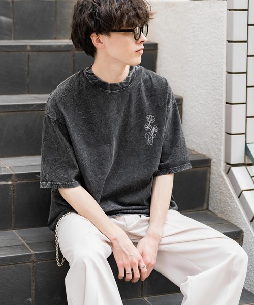 Rocky Monroe(ロッキーモンロー)の「オーバーサイズ ケミカルウォッシュワンポイントフラワープリント半袖Tシャツ(Tシャツ/カットソー・メンズ・ブラック/ネイビー・M/L/XL)」の14枚目の写真