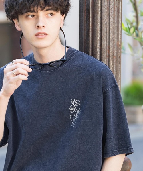 Rocky Monroe(ロッキーモンロー)の「オーバーサイズ ケミカルウォッシュワンポイントフラワープリント半袖Tシャツ(Tシャツ/カットソー・メンズ・ブラック/ネイビー・M/L/XL)」の15枚目の写真