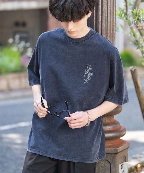 Rocky Monroe(ロッキーモンロー)の「オーバーサイズ ケミカルウォッシュワンポイントフラワープリント半袖Tシャツ(Tシャツ/カットソー・メンズ・ブラック/ネイビー・M/L/XL)」の16枚目の写真