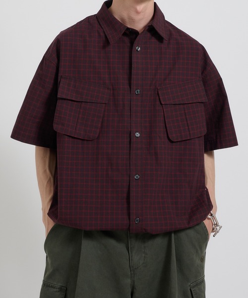 Perushu(ペルーシュ)の「カジュアルギミックチェックワークシャツ(シャツ/ブラウス・メンズ・ブラウン/グリーン/ボルドー・MEDIUM/LARGE)」の3枚目の写真