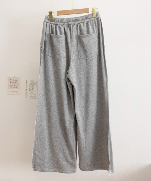 Miniministore(ミニミニストア)の「ワイドスウェットパンツ フロントライン(スウェットパンツ・レディース・ダークグレー/ブラック/ライトグレー・FREE)」の7枚目の写真