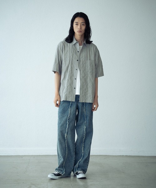 RATTLE TRAP(ラトルトラップ)の「オーバーサイズドビーストライプレギュラーカラー半袖シャツ(シャツ/ブラウス・メンズ・ブラック/ライトグレー・L/M)」の3枚目の写真