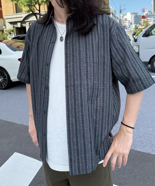 RATTLE TRAP(ラトルトラップ)の「オーバーサイズドビーストライプレギュラーカラー半袖シャツ(シャツ/ブラウス・メンズ・ブラック/ライトグレー・L/M)」の12枚目の写真