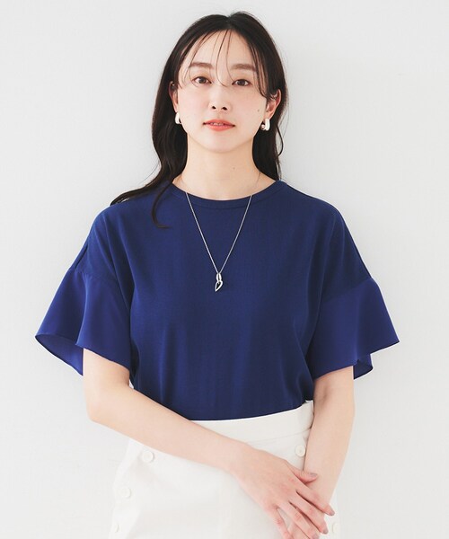 UNTITLED（アンタイトル）の「【洗える/体型カバー】袖異素材プルオーバーニット（ニット/セーター・レディース・ブルー系その他/ブラック/オフホワイト・00/02/04/44/48）」の3枚目の写真