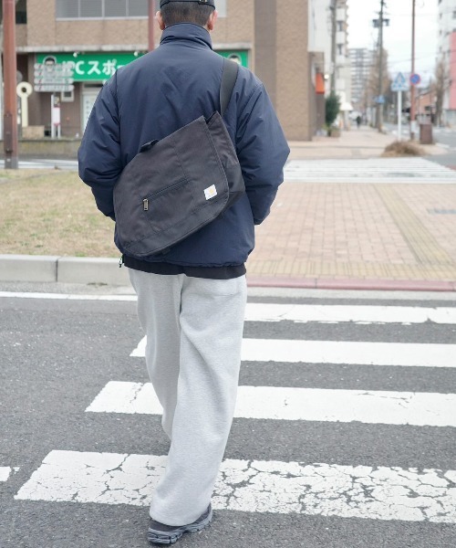 Carhartt（カーハート）の「Carhartt メッセンジャーバッグ（メッセンジャーバッグ・メンズ・ブラック・FREE）」の17枚目の写真