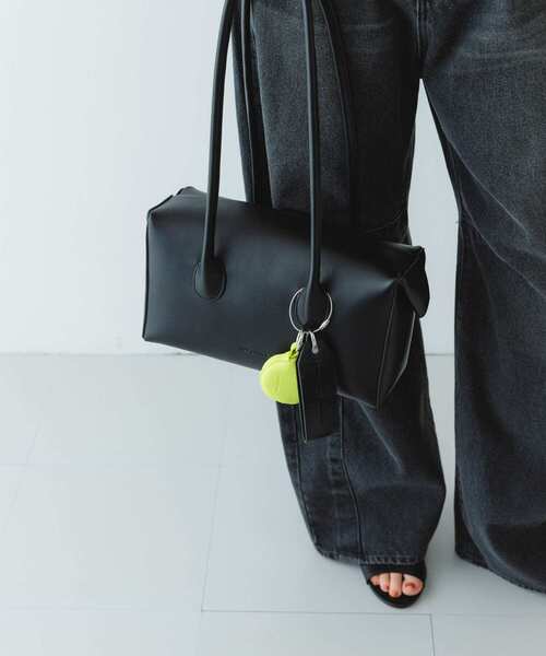 RODE SKO（ロデスコ）の「ADD CULUMN　LOP BOSTON M（ショルダーバッグ・レディース・ブラック/ラベンダー・-）」の15枚目の写真