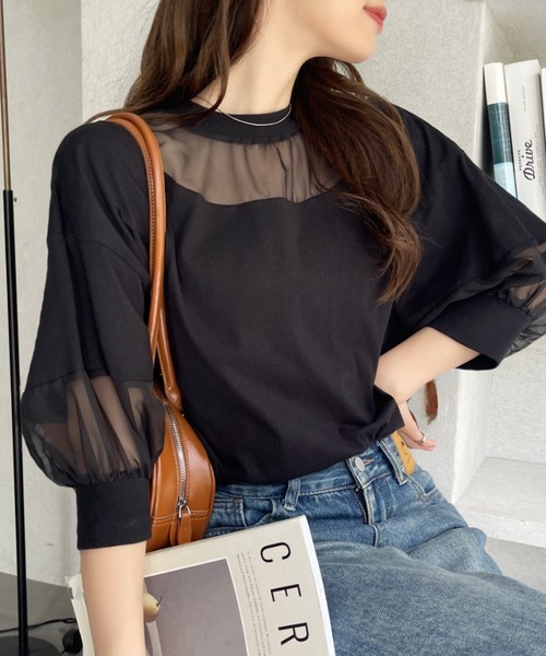 Eclat one(エクラワン)の「【Eclat one】シアー切り替えパフスリーブ Tシャツ(Tシャツ/カットソー・レディース・オフホワイト/ブラック/モカ・FREE)」の1枚目の写真