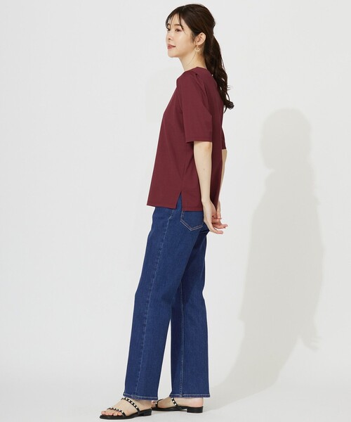 ANY SIS(エニィスィス)の「ハイストレッチスムースタックスリーブ カットソー(Tシャツ/カットソー・レディース・ダークブラウン系/ワイン系/アイボリー系/イエロー系/ダークグリーン系・2)」の6枚目の写真