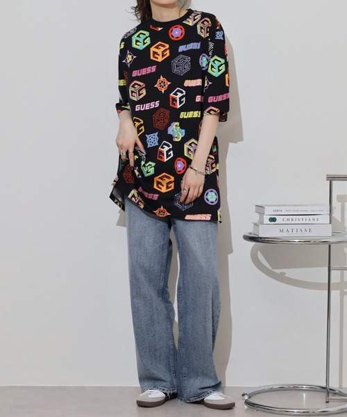 Guess（ゲス）の「GUESS CARINA LONG T-SHIRT TEEシャツ（Tシャツ/カットソー・レディース・ピンク/ブラック・S/XS/M）」の3枚目の写真