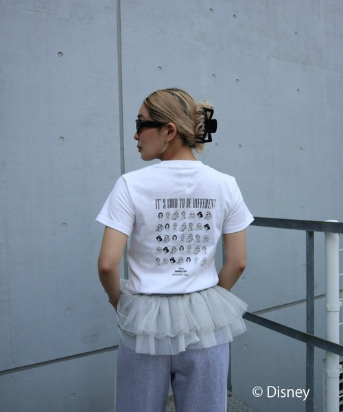 FIG&VIPER(フィグアンドバイパー)の「Disney Princess/MID T(ディズニープリンセス)(Tシャツ/カットソー・レディース・ホワイト/ライトグレー・FREE)」の12枚目の写真