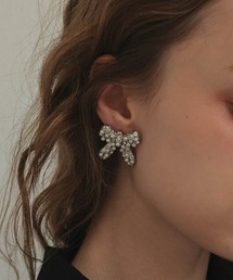 at.（アット）の「【at.】パールビジューリボンピアス（ピアス（両耳用））」