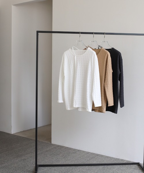 select MOCA Et（セレクトモカエト）の「【Et】Asymmetrical Neck Shirring Tops（Tシャツ/カットソー・レディース・ブラック/ホワイト/ベージュ・FREE）」の8枚目の写真