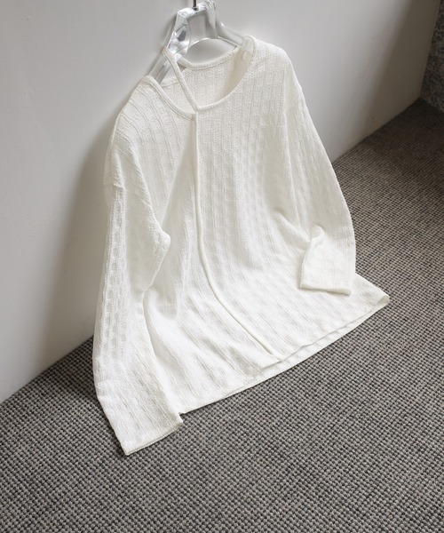 select MOCA Et（セレクトモカエト）の「【Et】Asymmetrical Neck Shirring Tops（Tシャツ/カットソー・レディース・ブラック/ホワイト/ベージュ・FREE）」の21枚目の写真