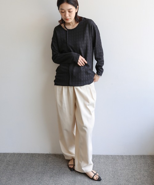 select MOCA Et（セレクトモカエト）の「【Et】Asymmetrical Neck Shirring Tops（Tシャツ/カットソー・レディース・ブラック/ホワイト/ベージュ・FREE）」の15枚目の写真